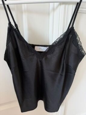NWOT MOD On Trend Black Camisole with Lace - Size Small
